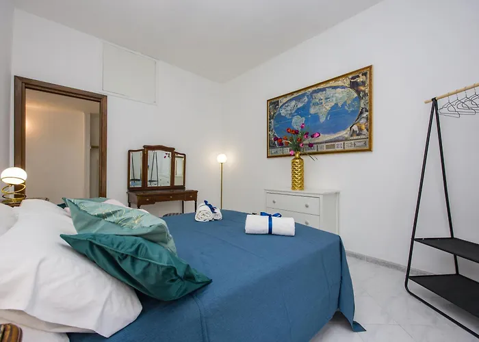 Metro San Paolo -air Conditioning-wifi-tv55"- 9 Minutes From The Colosseo Appartamento Roma