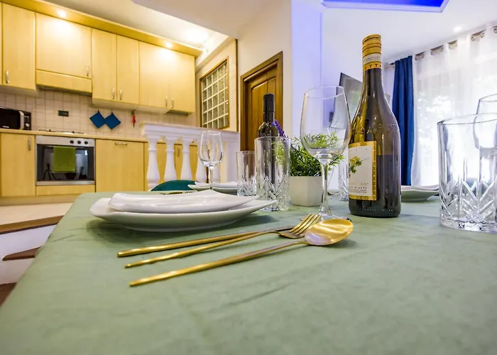 Metro San Paolo -air Conditioning-wifi-tv55"- 9 Minutes From The Colosseo * Roma